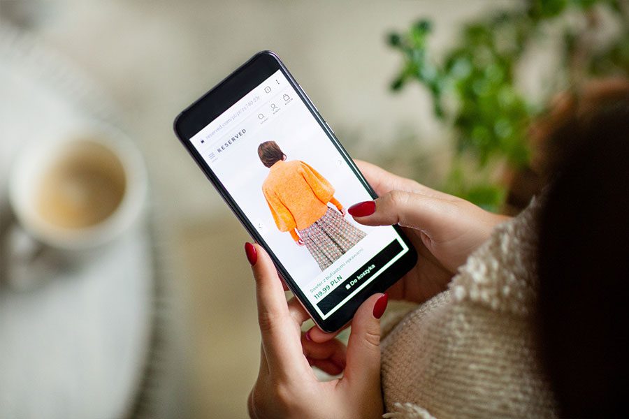 The beginning of the year for LPP was marked by a rebound in stationary sales and a triple-digit growth in e-commerce The beginning of the year for LPP was marked by a rebound in stationary sales and a triple-digit growth in e-commerce