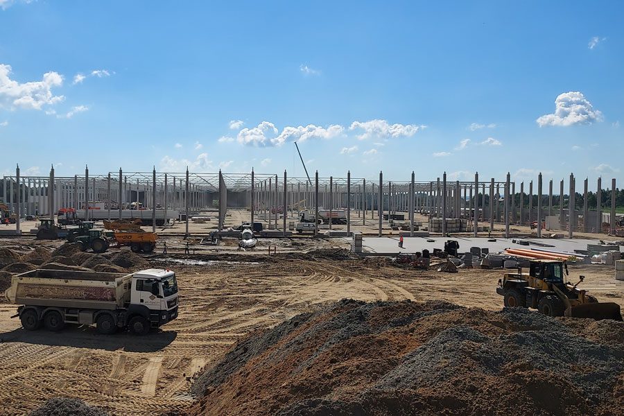 Metalowa konstrukcja magazynu