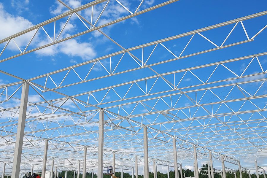 Metalowa konstrukcja magazynu