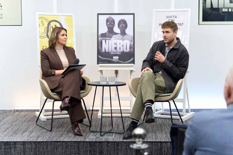 Konferencja o manipulacji i zagrożeniach w świecie cyfrowym